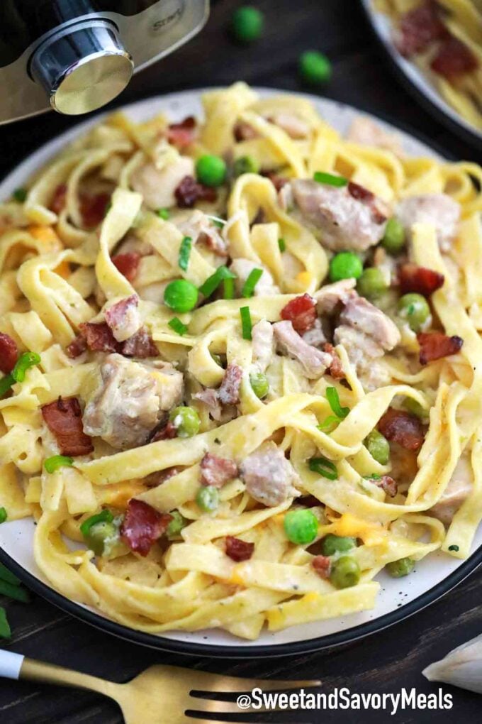 pasta with chicken and bacon