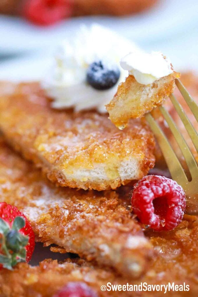 sliced cornflakes Crusted French toast