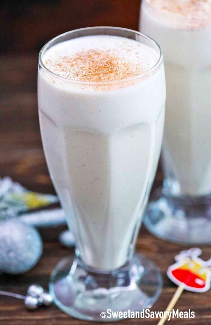 milkshake glasses with eggnog