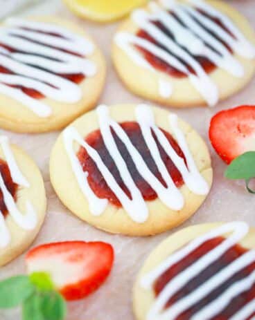 Air Fryer Strawberry Cookies