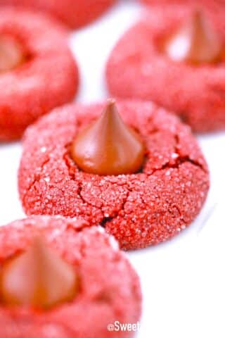 red velvet hershey’s kiss cookies