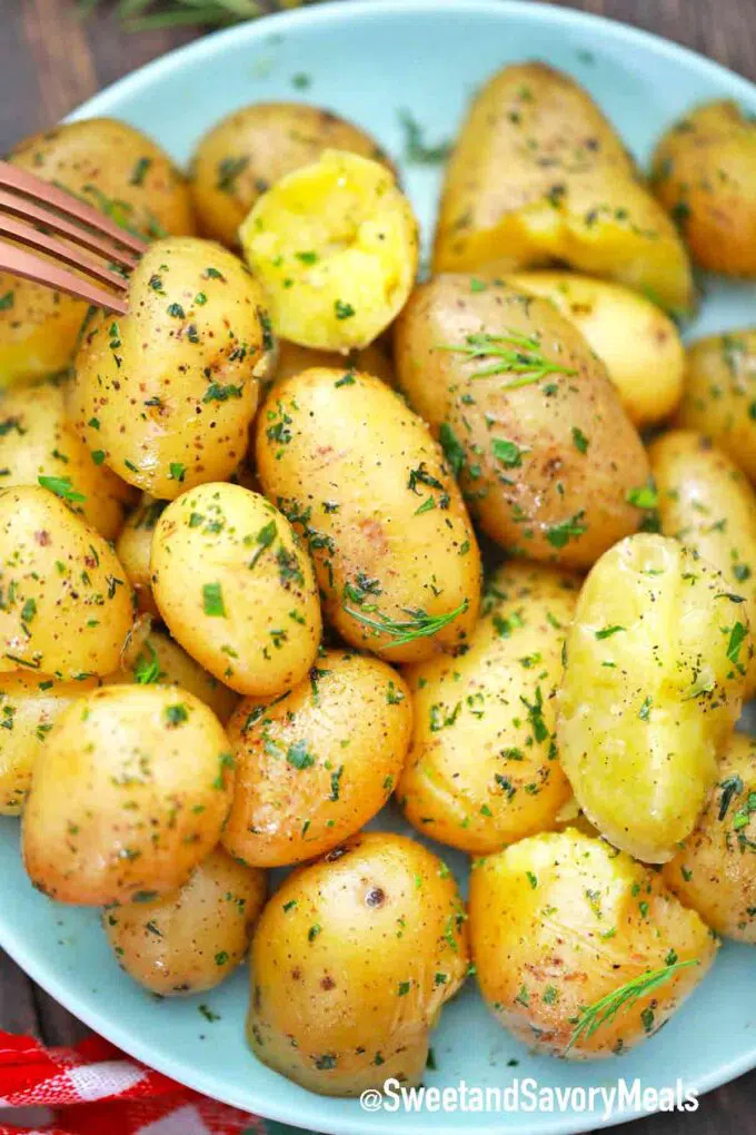 boiled potatoes on a serving plate