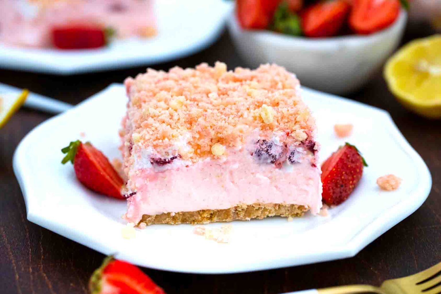 Strawberry Dream Dessert Recipe [video] Sweet And Savory Meals