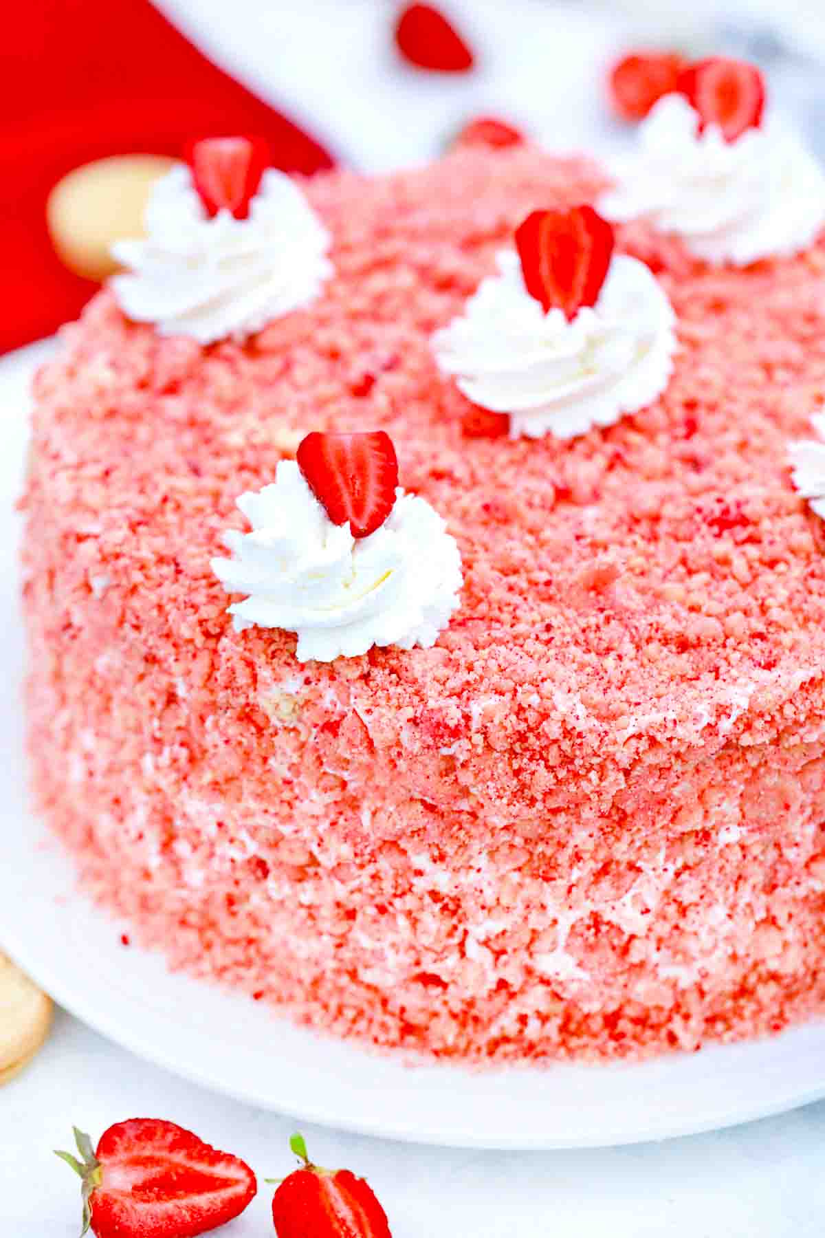 strawberry-crunch-cheesecake-cake-recipe-video-sweet-and-savory-meals