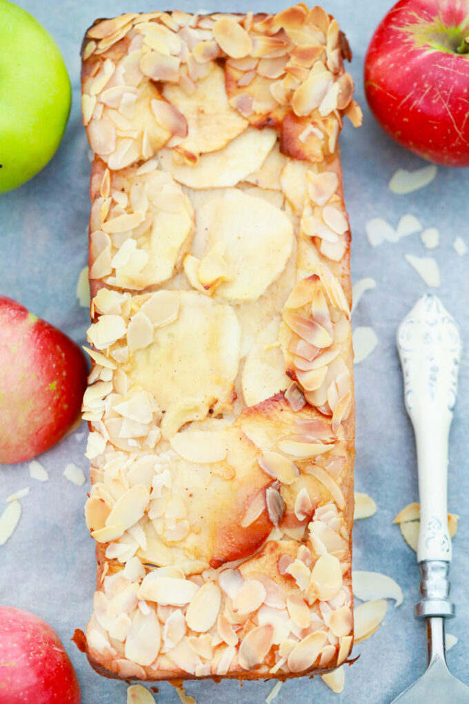 Overhead shot of invisible apple cake.