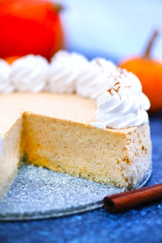 low carb pumpkin cheesecake revealing its center
