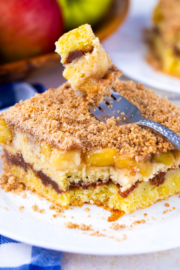 A forkful of apple pie coffee cake.