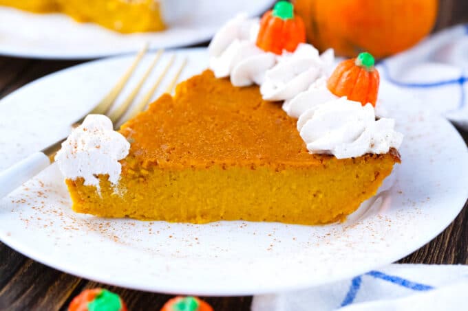 Gluten-free creamy crustless pumpkin pie.