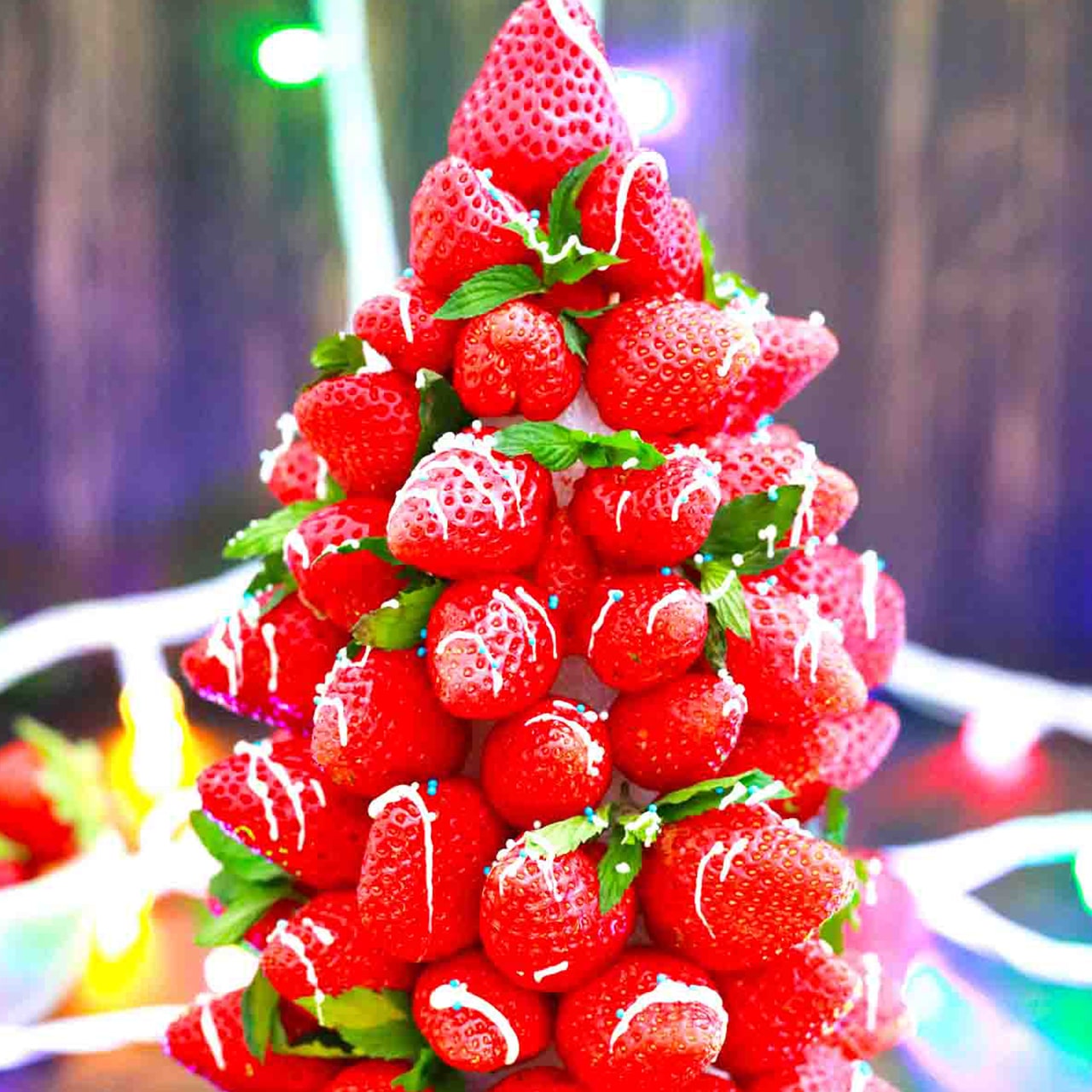 Candy Christmas Tree.Use green styrofoam cone (can buy at michael's),  and push pins to attach the chocola…