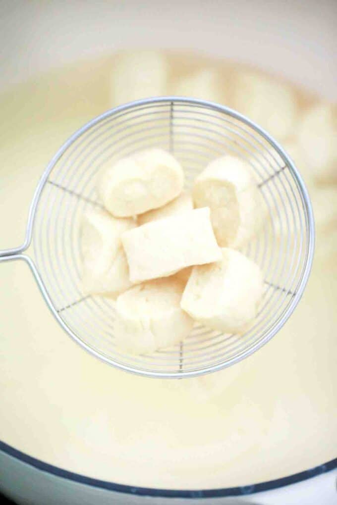 boiling pretzel bites