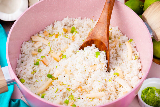 Cooked coconut rice in a sauce pan.
