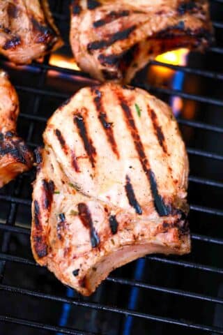 cooking bone in pork chops on the grill