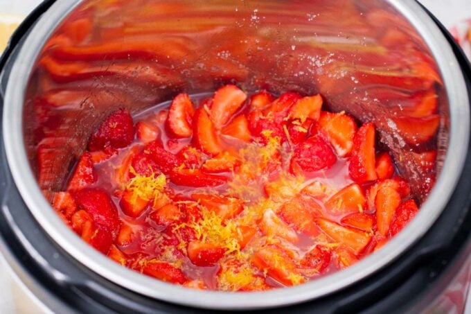 Strawberries, lemon juice, sugar, and lemon zest in the Instant Pot.
