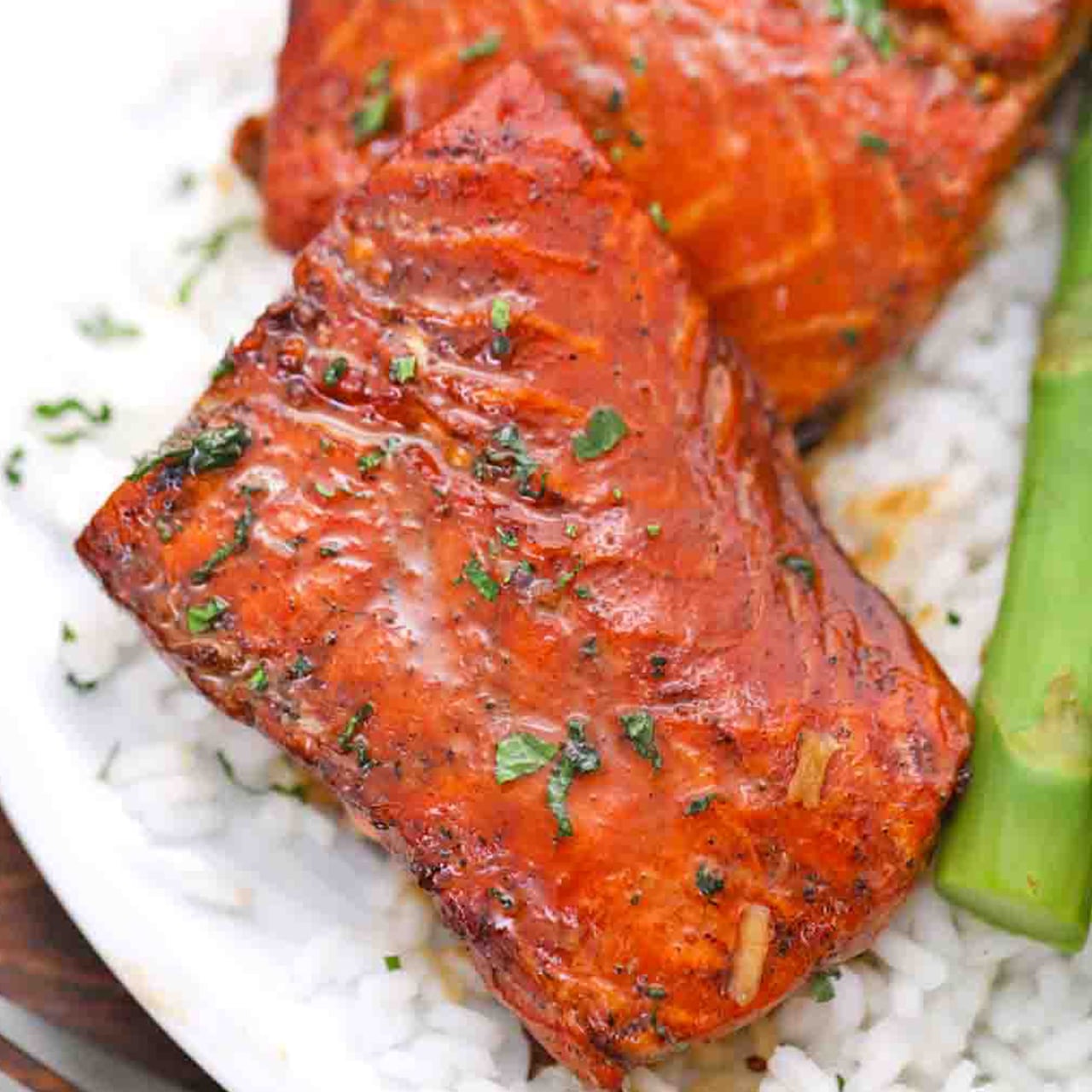7 Ingredients - Maple Syrup Salmon Recipe - Sweet and Savory Meals