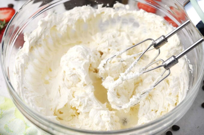 Whisked cream cheese with sugar.