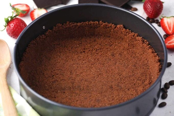 Chocolate crust into a springform pan.