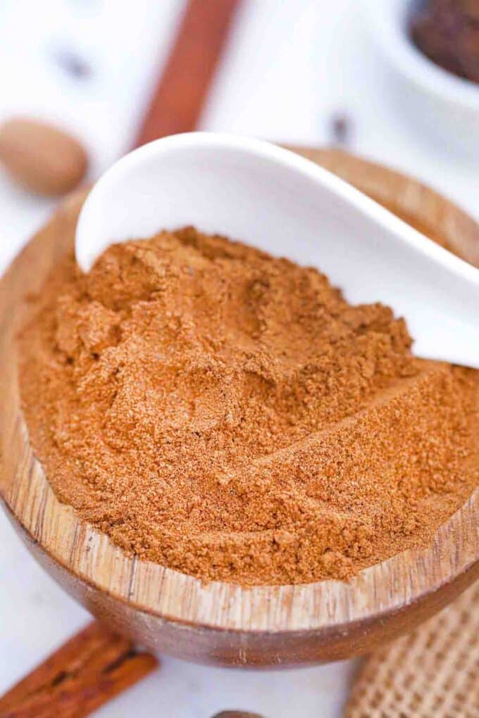 close shot of homemade allspice substitute mix in a small bowl