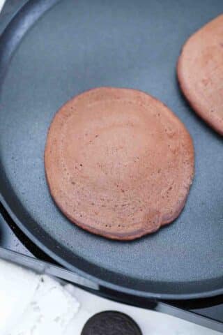 cooking oreo pancakes