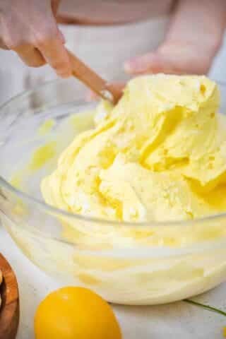 fluffy lemon mascarpone cream in a bowl