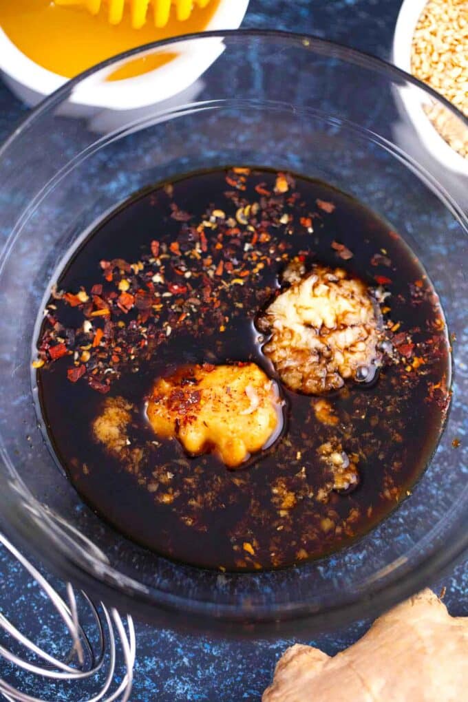 honey garlic sauce ingredients in a bowls