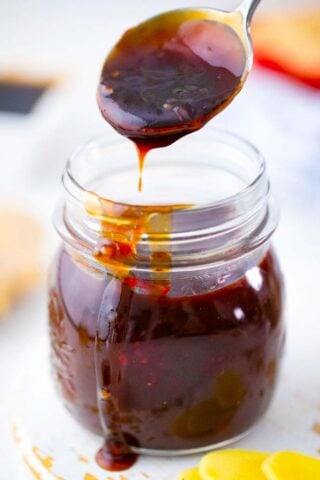 general tso sauce in a jar