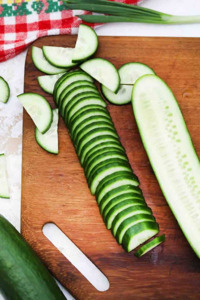 sliced cucumber