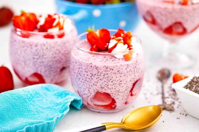 strawberry chia pudding topped with strawberries