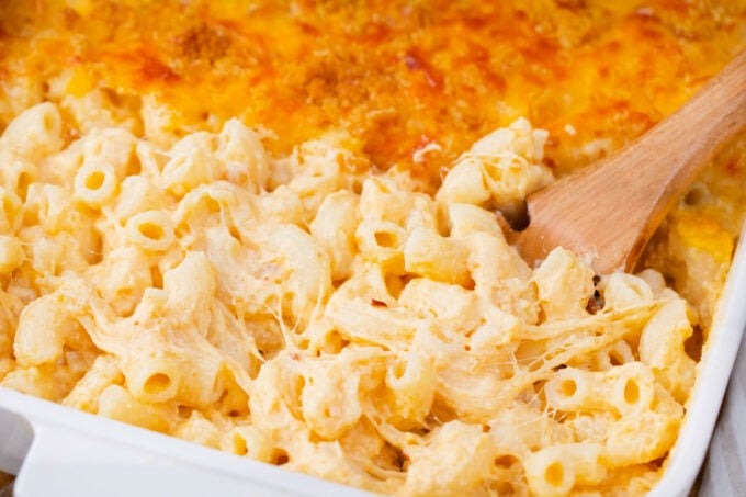 Very creamy and cheesy gluten free mac and cheese casserole.