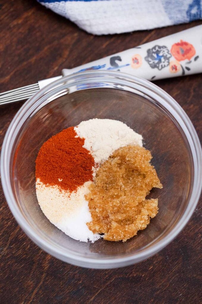 Pork rub mix in a bowl.