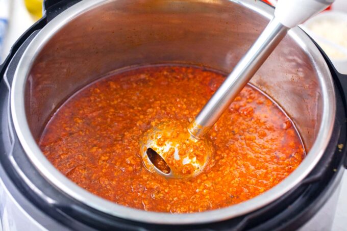 Pureeing Instant Pot spaghetti sauce.
