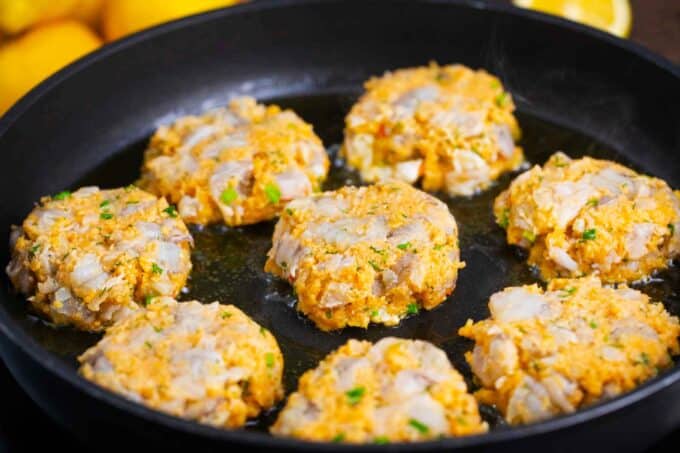 frying raw shrimp cakes