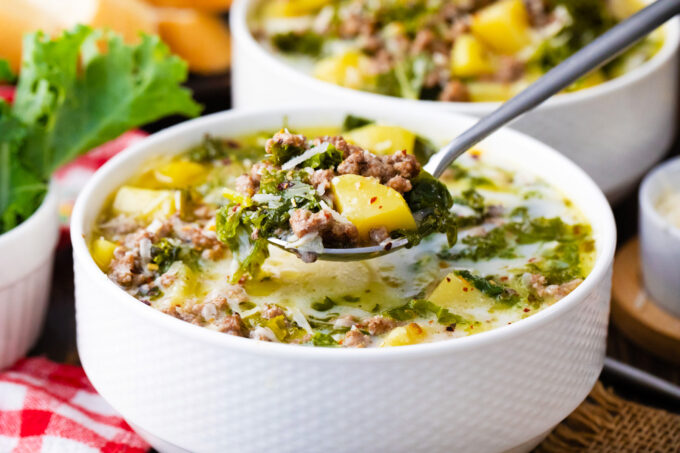 A bowl of instant pot zuppa toscana.