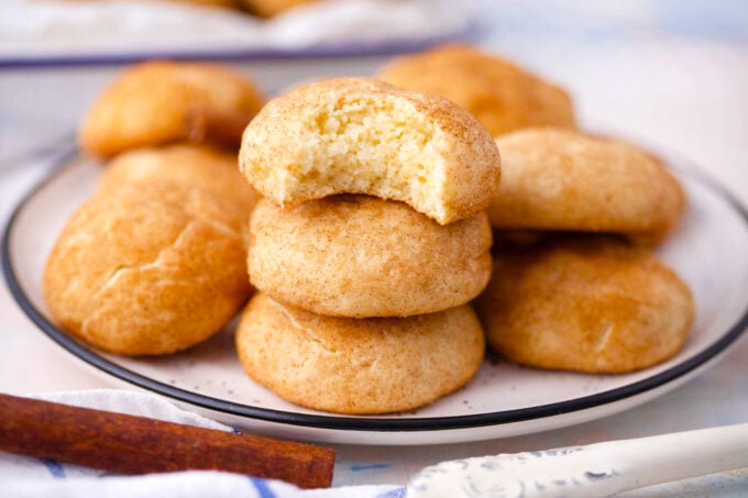 Cinnamon cream cheese cookies on a plate.