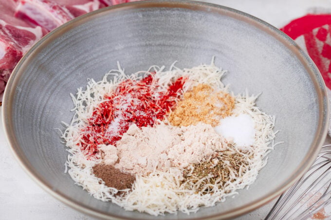 Seasoning mix for pork chops.
