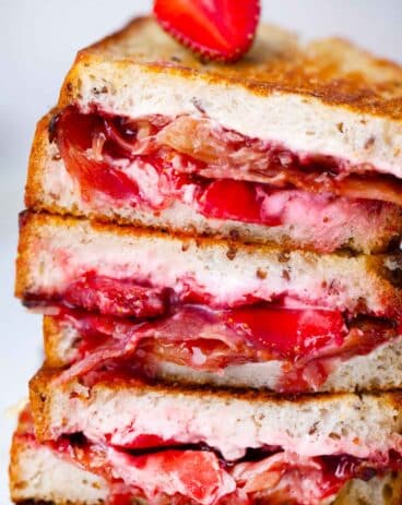 crispy strawberry bacon grilled cheese sandwich, made with fresh strawberries and crispy bacon