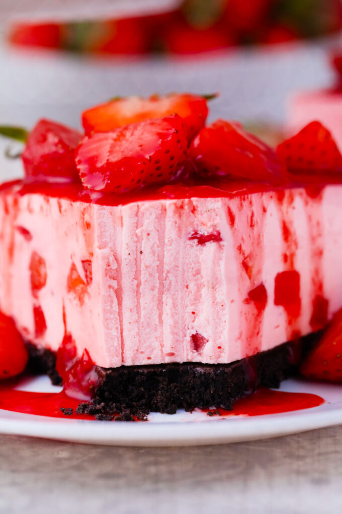 Very creamy no-bake strawberry cheesecake.