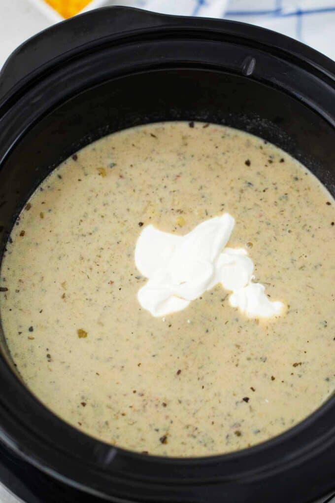 adding sour cream to slow cooker soup