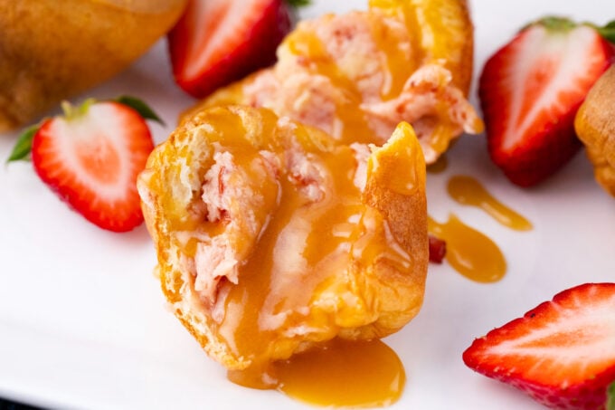 Fluffy and tender popover with caramel sauce.