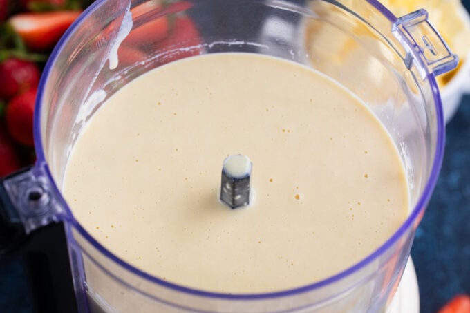 Popover batter in a blender.