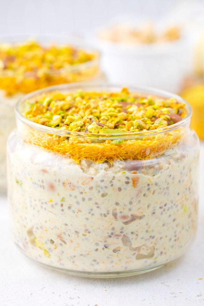 Dubai chocolate overnight oats with chia seeds.