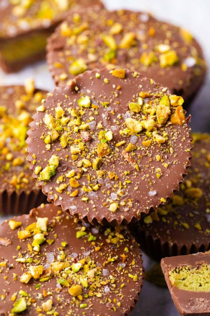 Close shot of Dubai chocolate pistachio cups.